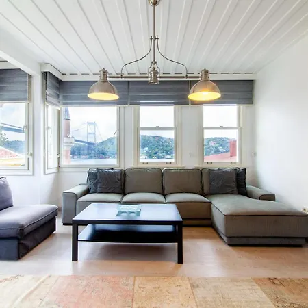 Mesmerizing Flat With Bosphorus View In Sariyer Estambul