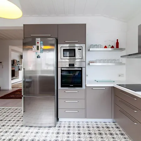 Mesmerizing Flat With Bosphorus View In Sariyer Apartment *