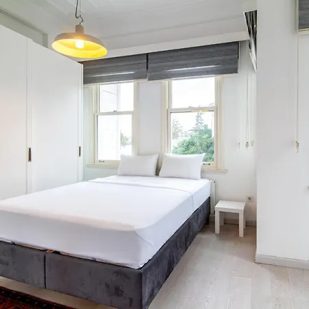 Mesmerizing Flat With Bosphorus View In Sariyer Apartment *