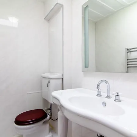 Mesmerizing Flat With Bosphorus View In Sariyer *