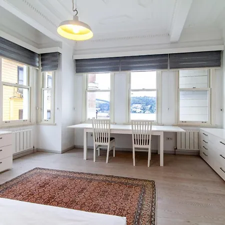 Mesmerizing Flat With Bosphorus View In Sariyer Apartment *